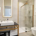 Vestay Montaigne Otel *
