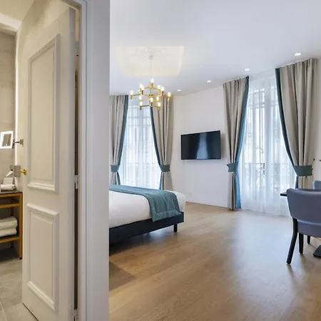 Vestay Montaigne 파리