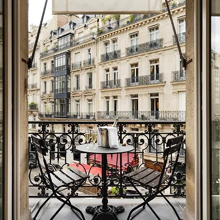 Hotel Vestay Montaigne