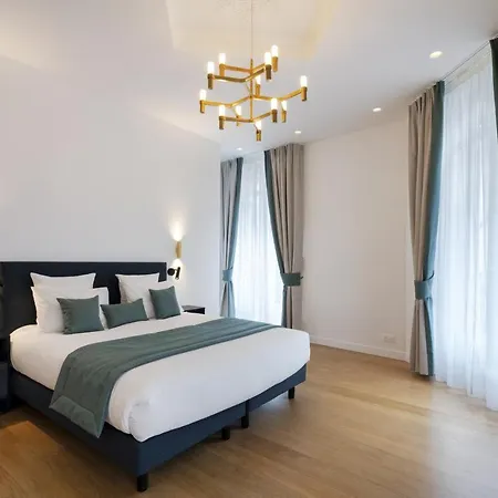 Hotel Vestay Montaigne Paris